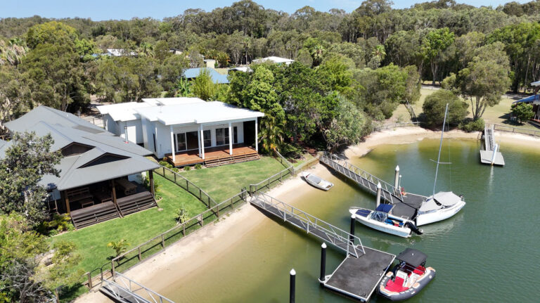 8 Kookaburra Court South Stradbroke QLD 4216